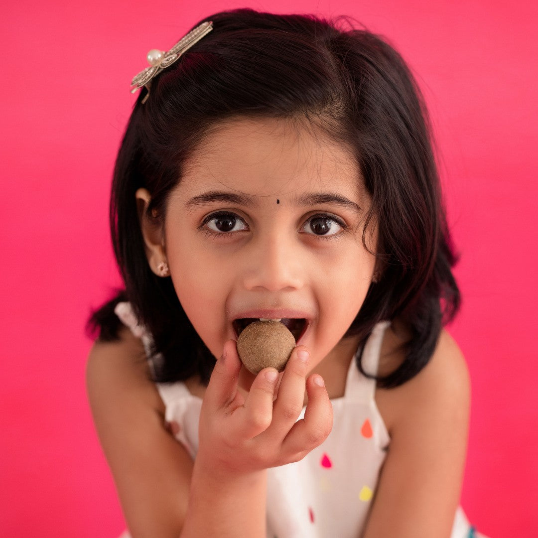 Jowar & Dry Fruits Ladoos - Amirtha Health Foods