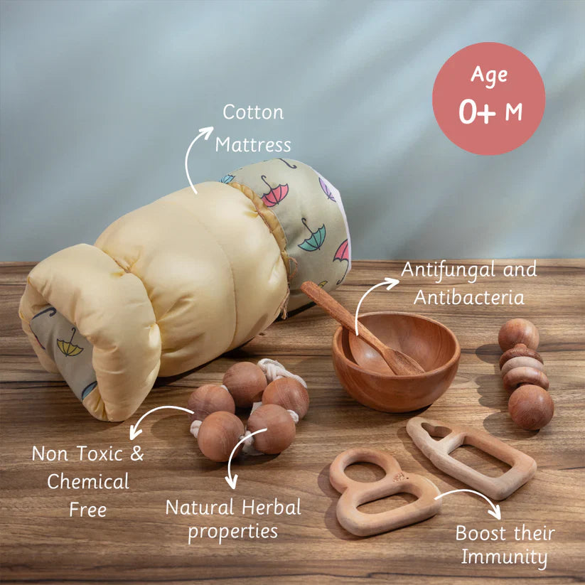 New Born Neem Wood Gift Box Max - Ariro Toys