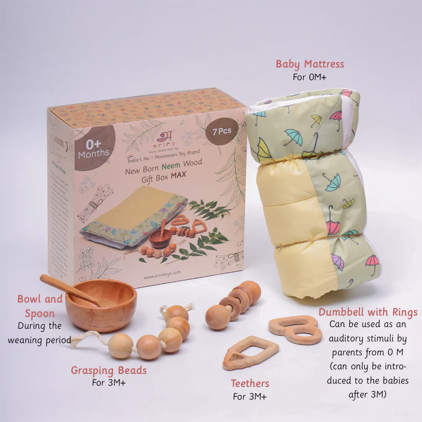 New Born Neem Wood Gift Box Max - Ariro Toys